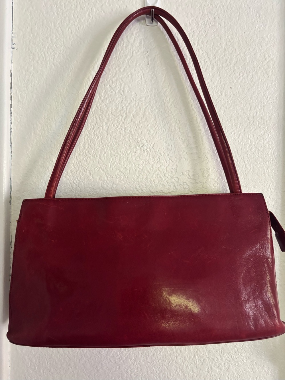 HOBO Women's Leather Shoulder Bag in Deep Red